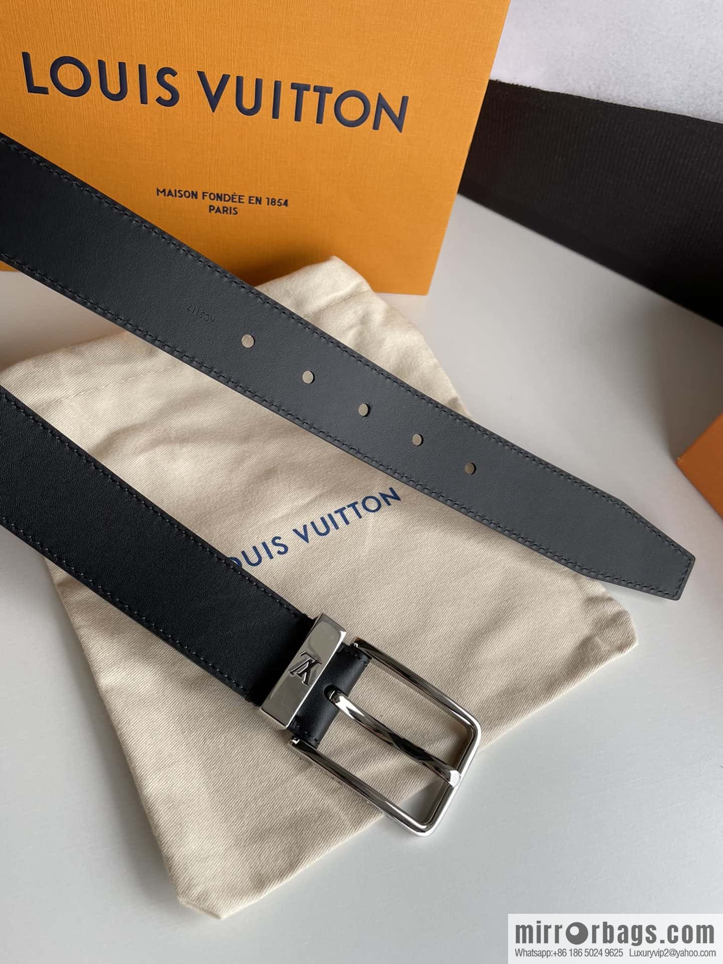 LV 35mm wide calfskin belt