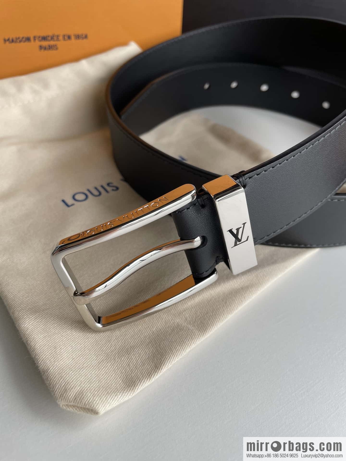 LV 35mm wide calfskin belt