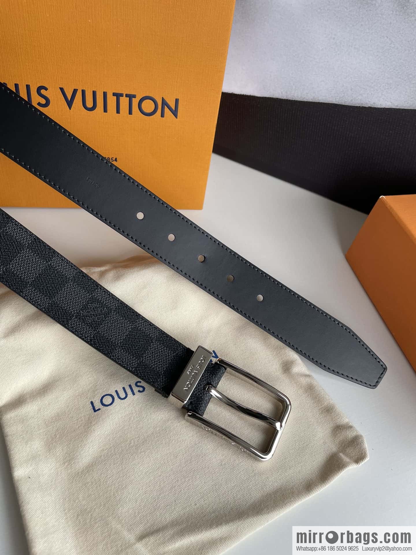 LV 35mm wide calfskin belt