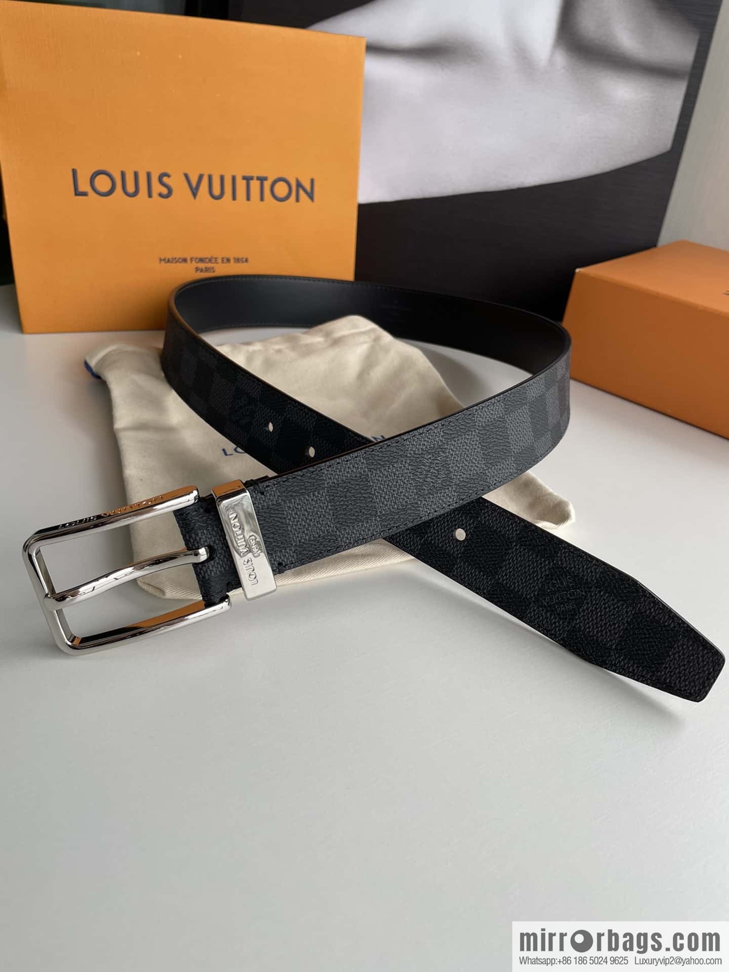 LV 35mm wide calfskin belt
