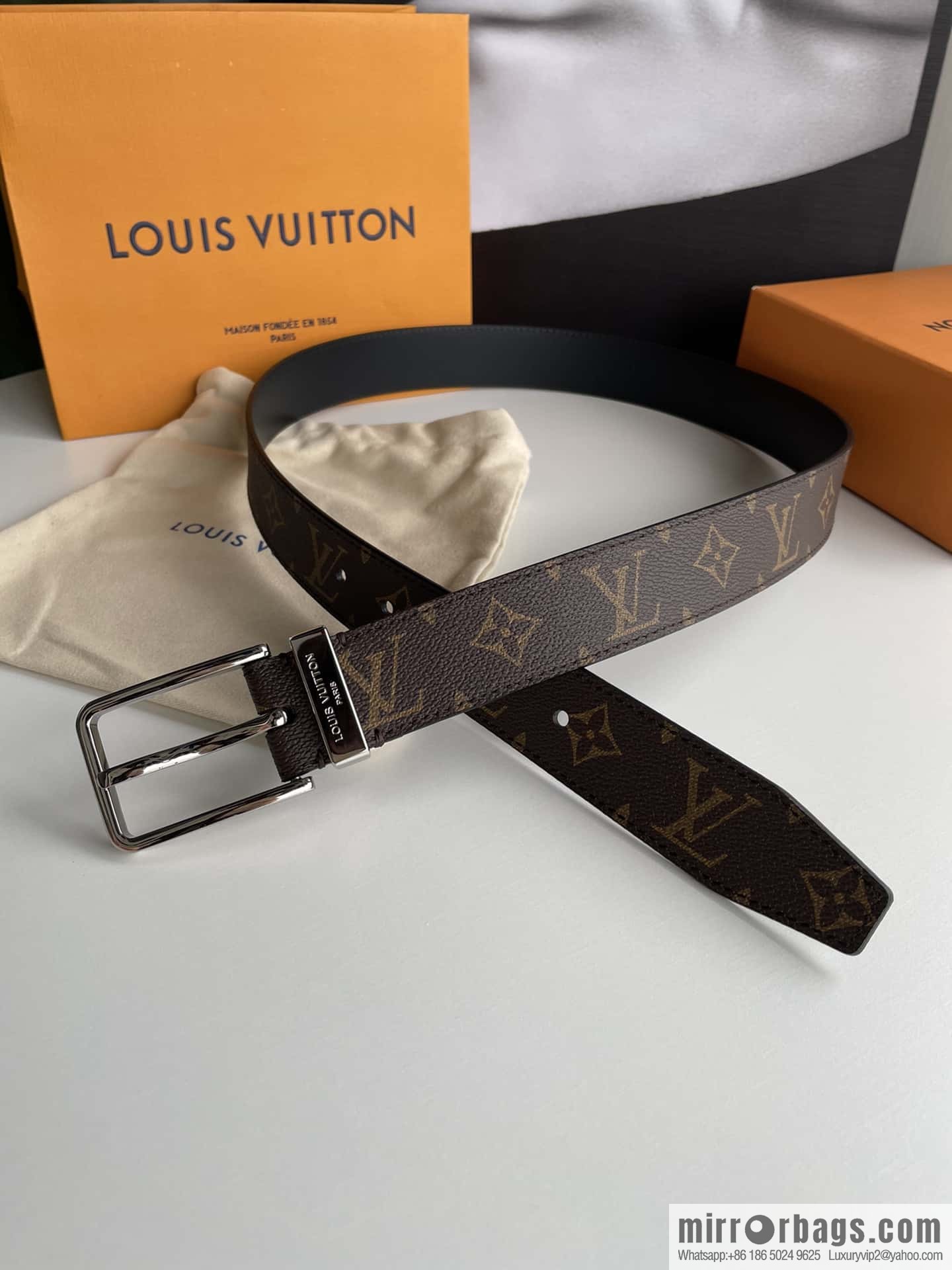 LV 35mm wide calfskin belt