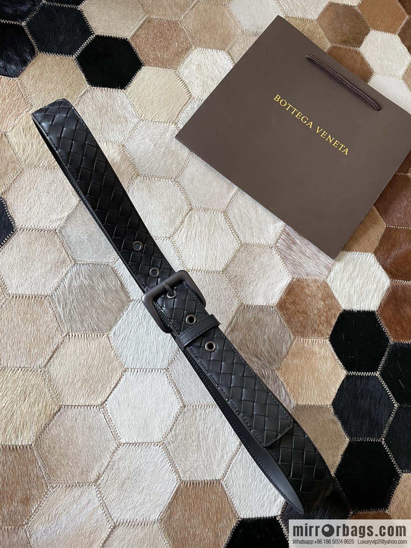 Bottega Veneta Butterfly Replica Luxury Handbag, top layer cowhide woven 3.8cm classic color pin buckle belt