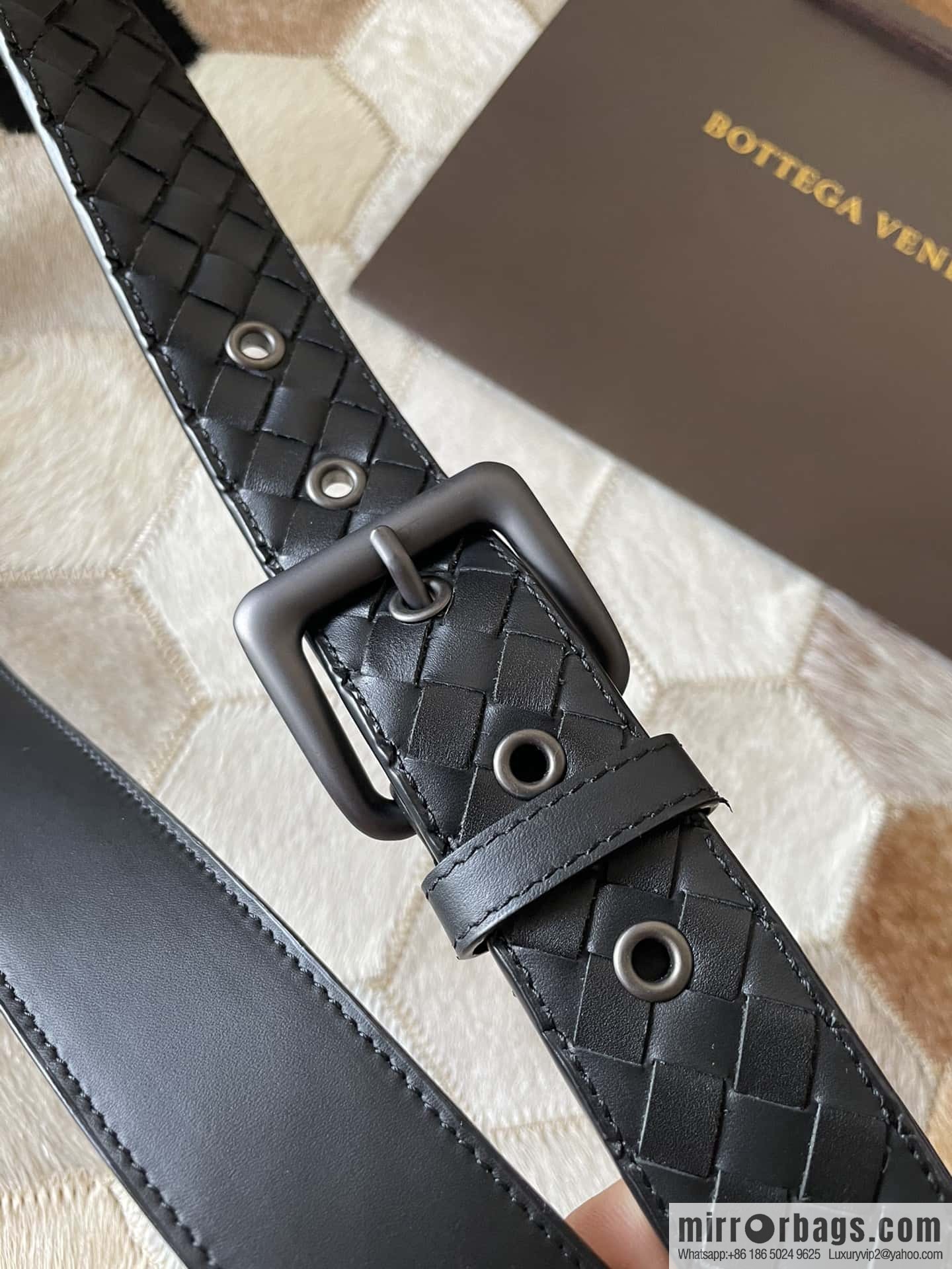 Bottega Veneta Butterfly Replica Luxury Handbag, top layer cowhide woven 3.8cm classic color pin buckle belt