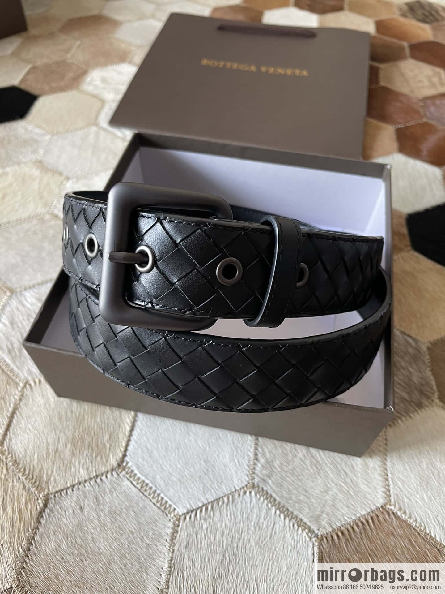 Bottega Veneta Butterfly Replica Luxury Handbag, top layer cowhide woven 3.8cm classic color pin buckle belt