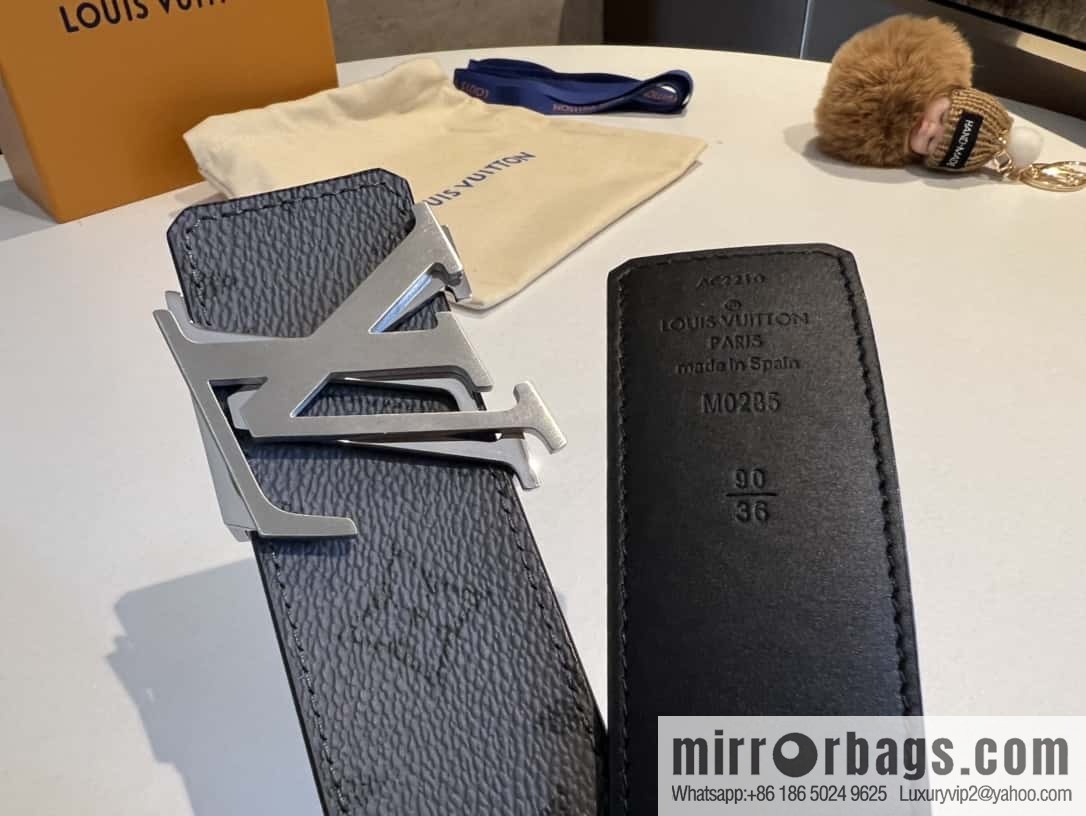 LV Shake 40 mm Double Sided Belt