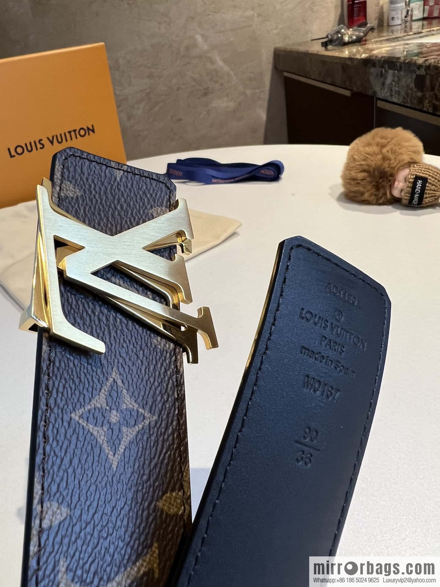 LV Shake 40 mm Double Sided Belt
