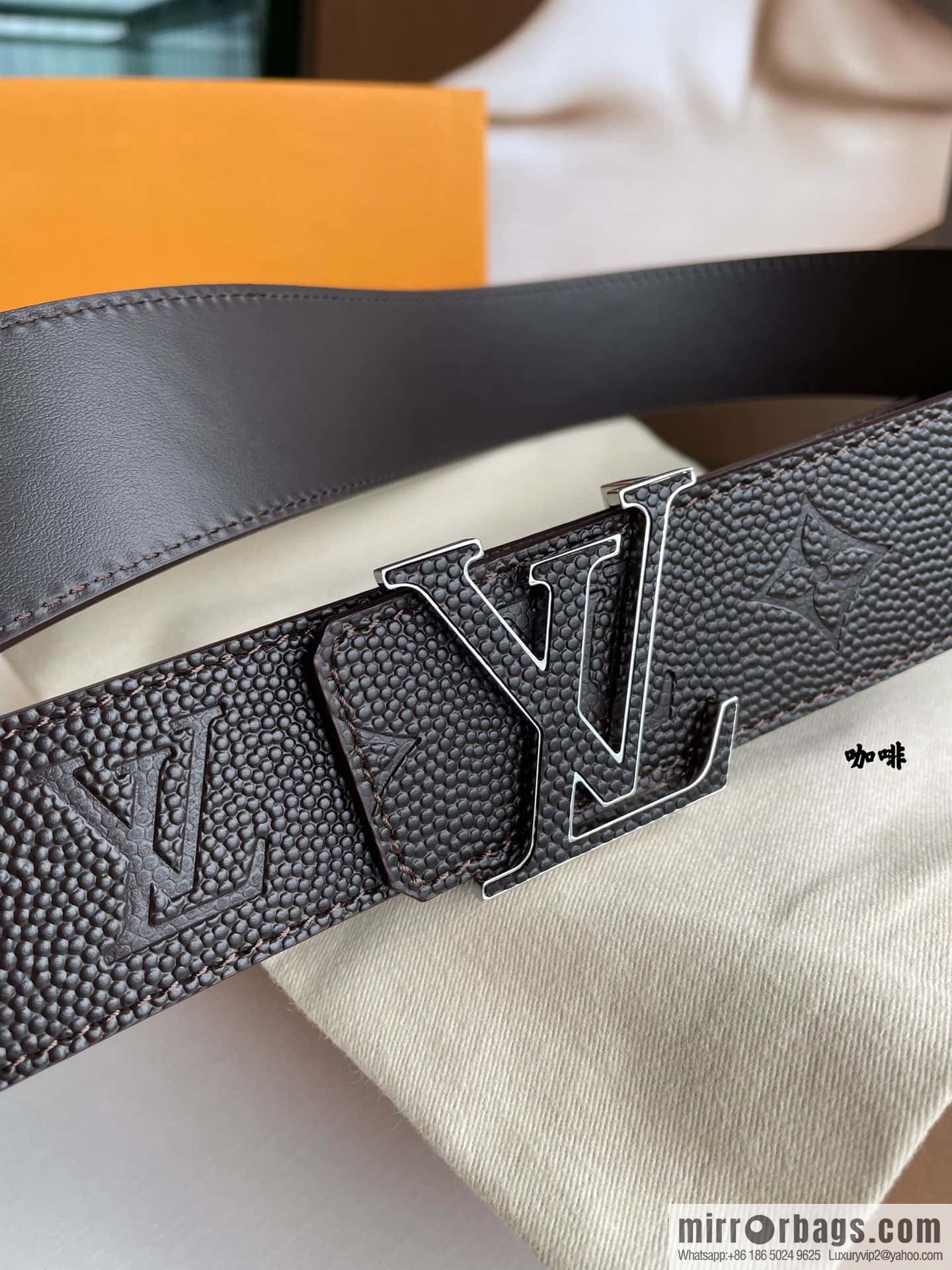 LV embossed presbyopia imported cowhide sticker metal buckle 4.0CM belt