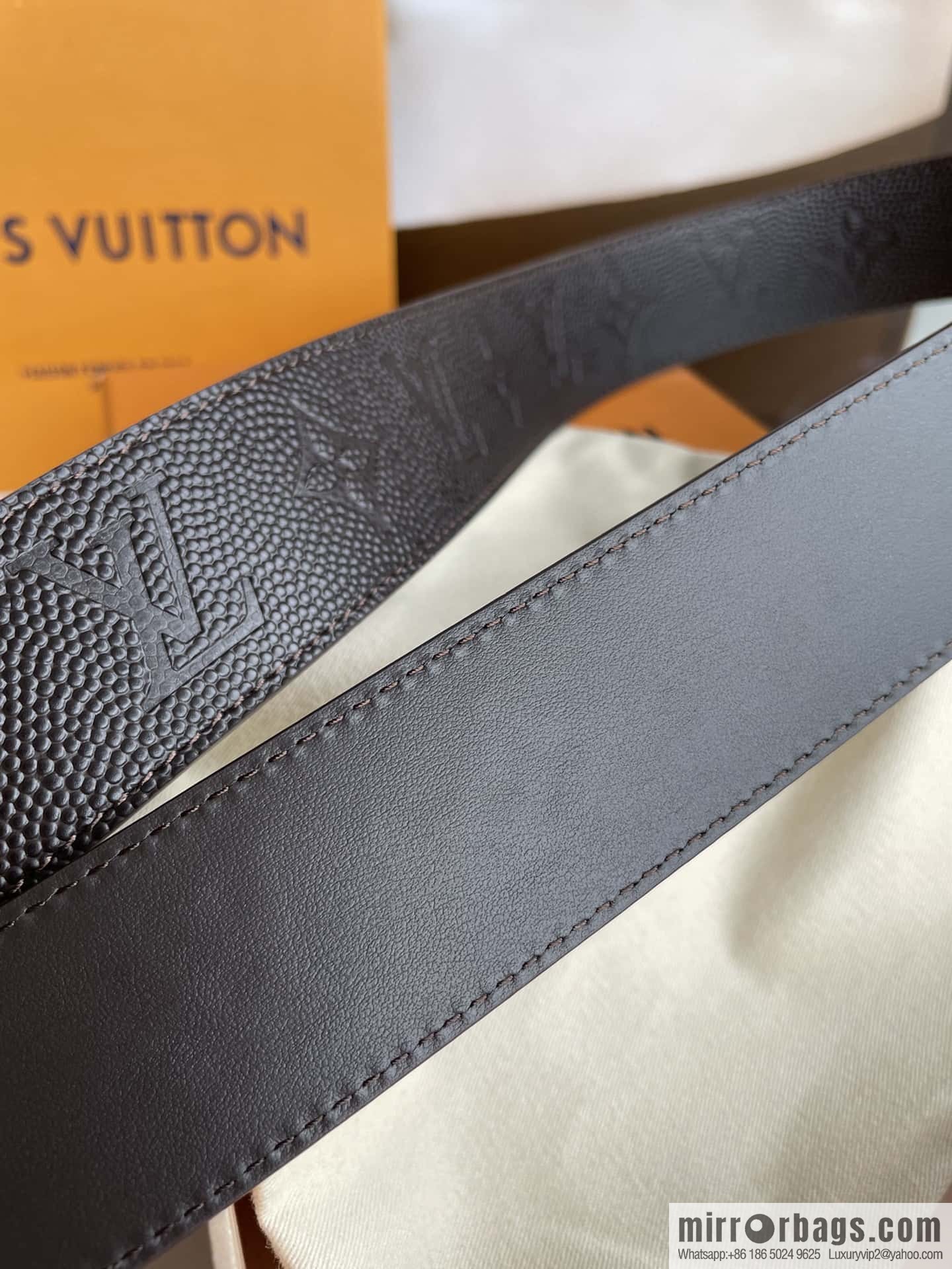 LV embossed presbyopia imported cowhide sticker metal buckle 4.0CM belt