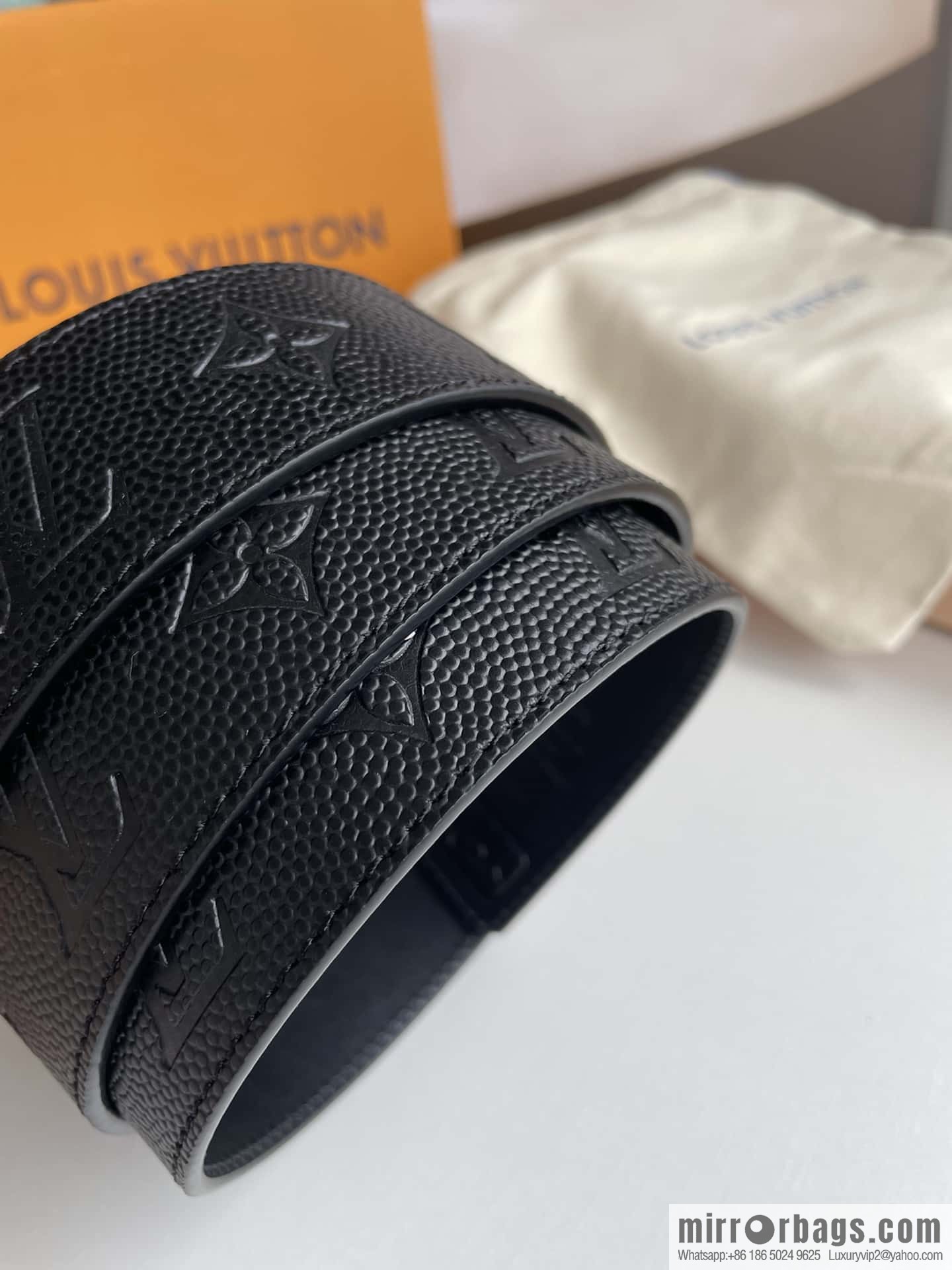 LV embossed presbyopia imported cowhide sticker metal buckle 4.0CM belt
