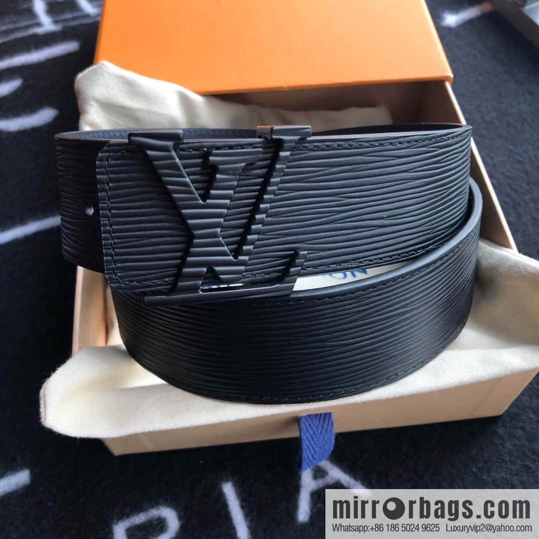 LV Initiales. 40mm water ripple belt M9229