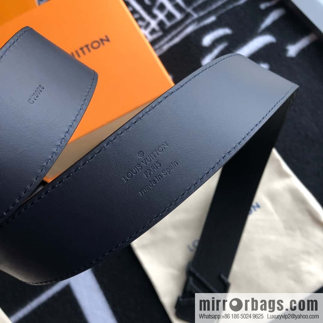 LV Initiales. 40mm water ripple belt M9229