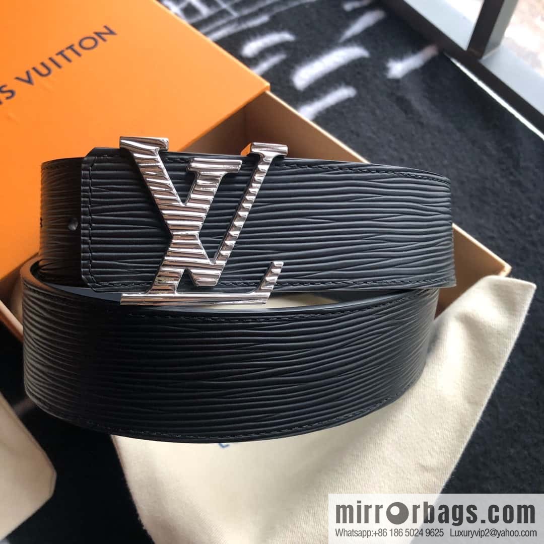 LV Initiales. 40mm water ripple belt M9229