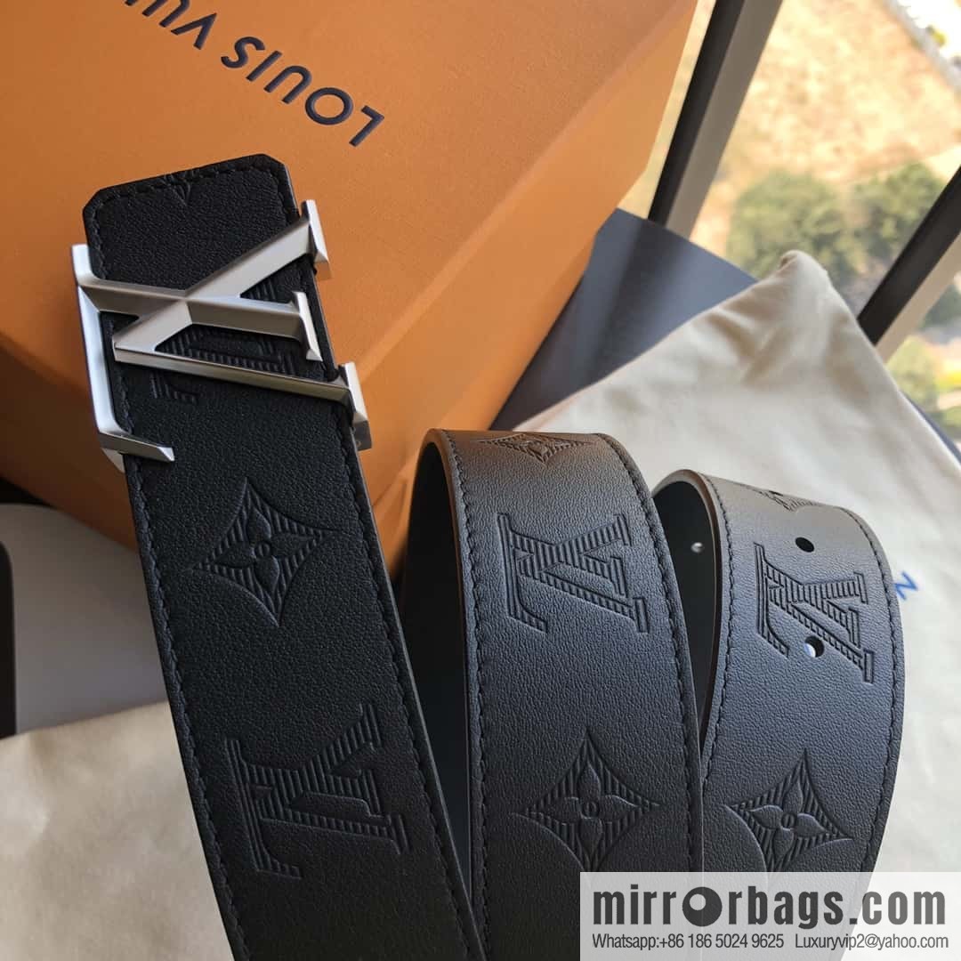 LV Louis Vuitton made in Spain embossed new presbyopia letters rhombus hardware 40MM belt