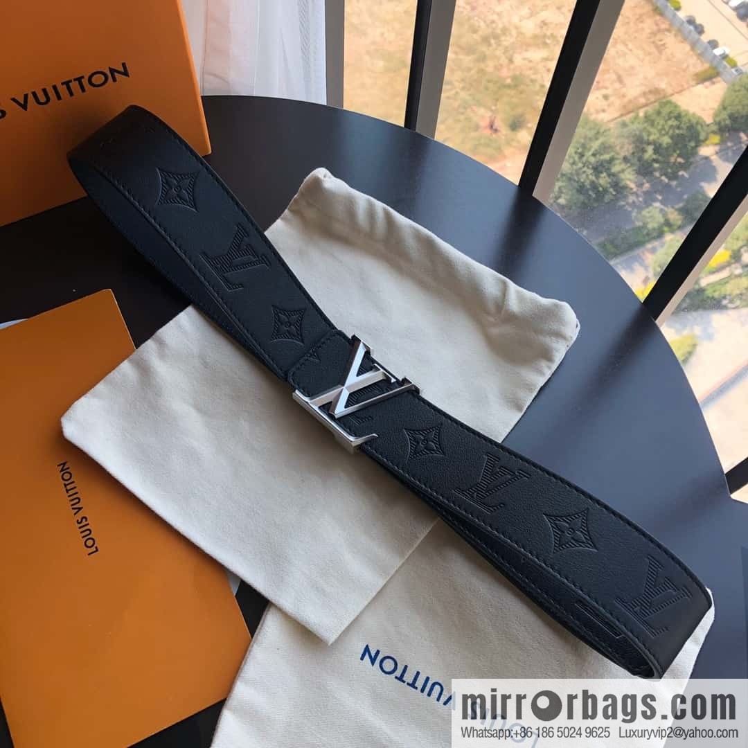 LV Louis Vuitton made in Spain embossed new presbyopia letters rhombus hardware 40MM belt