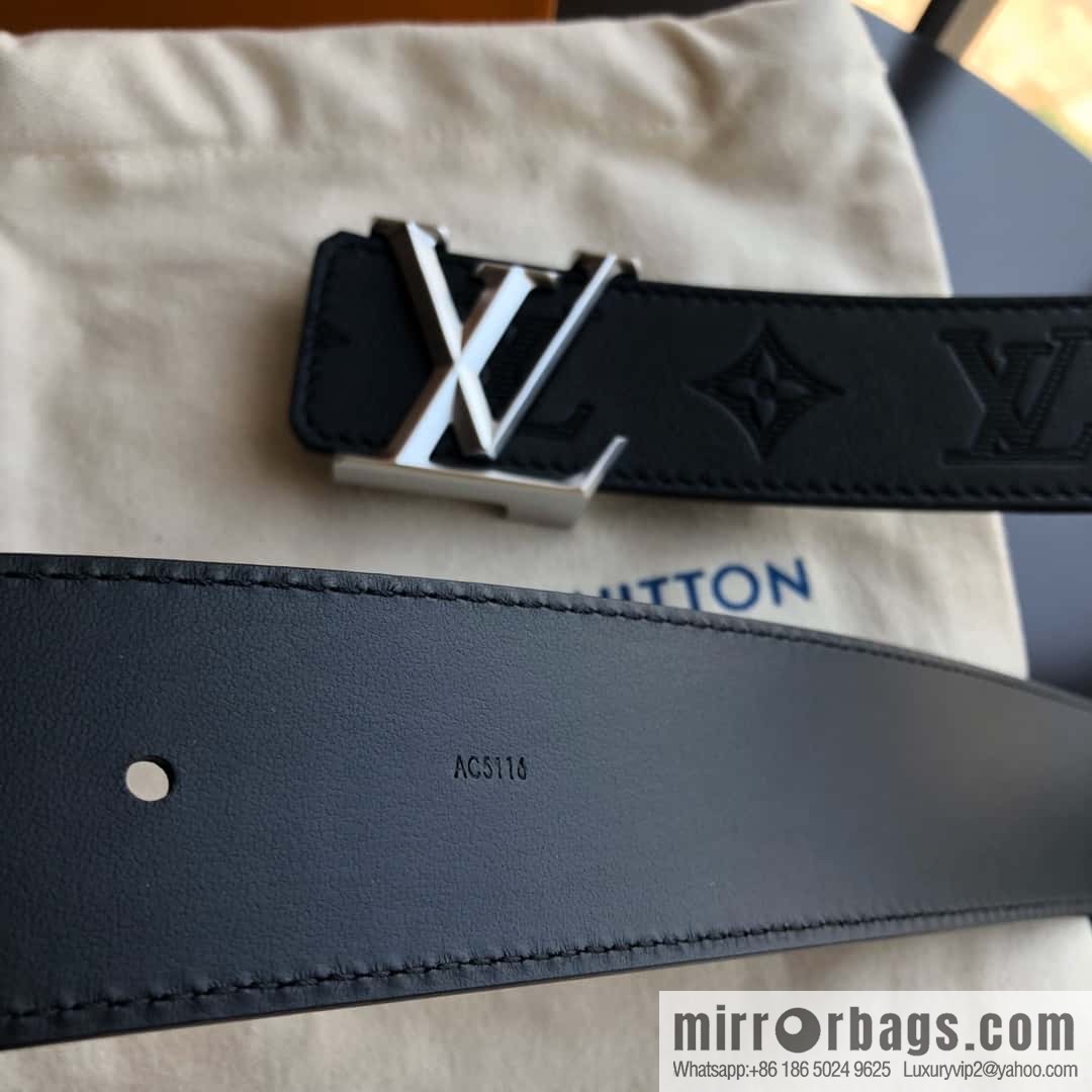 LV Louis Vuitton made in Spain embossed new presbyopia letters rhombus hardware 40MM belt