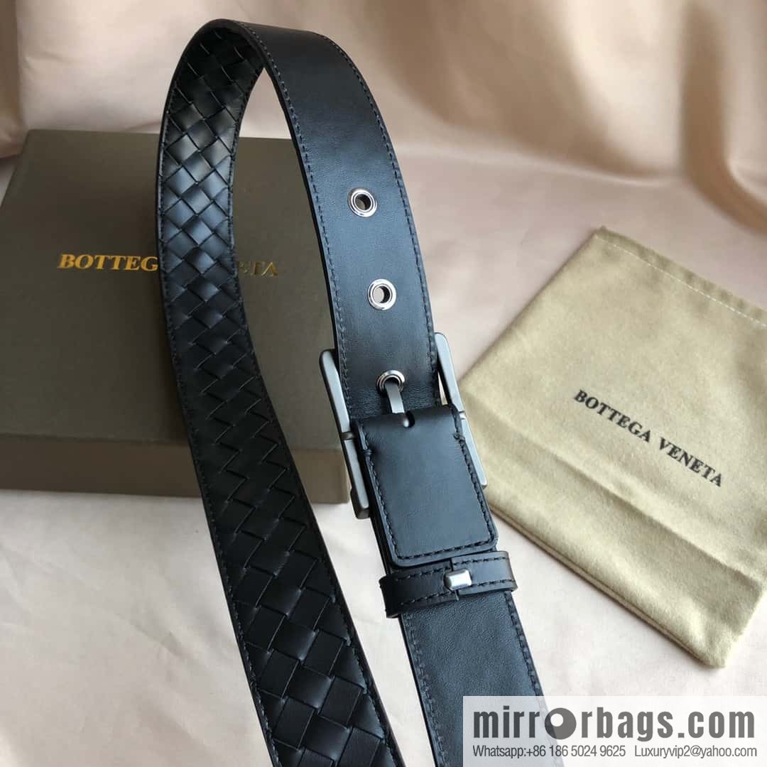 Bottega Veneta Butterfly Replica Luxury Handbag, first layer of cowhide woven, pin buckle design 3.5cm belt