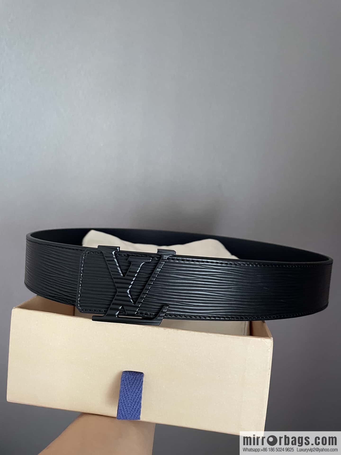 LV Initiales. 40mm Black Water Ripple Belt M9229