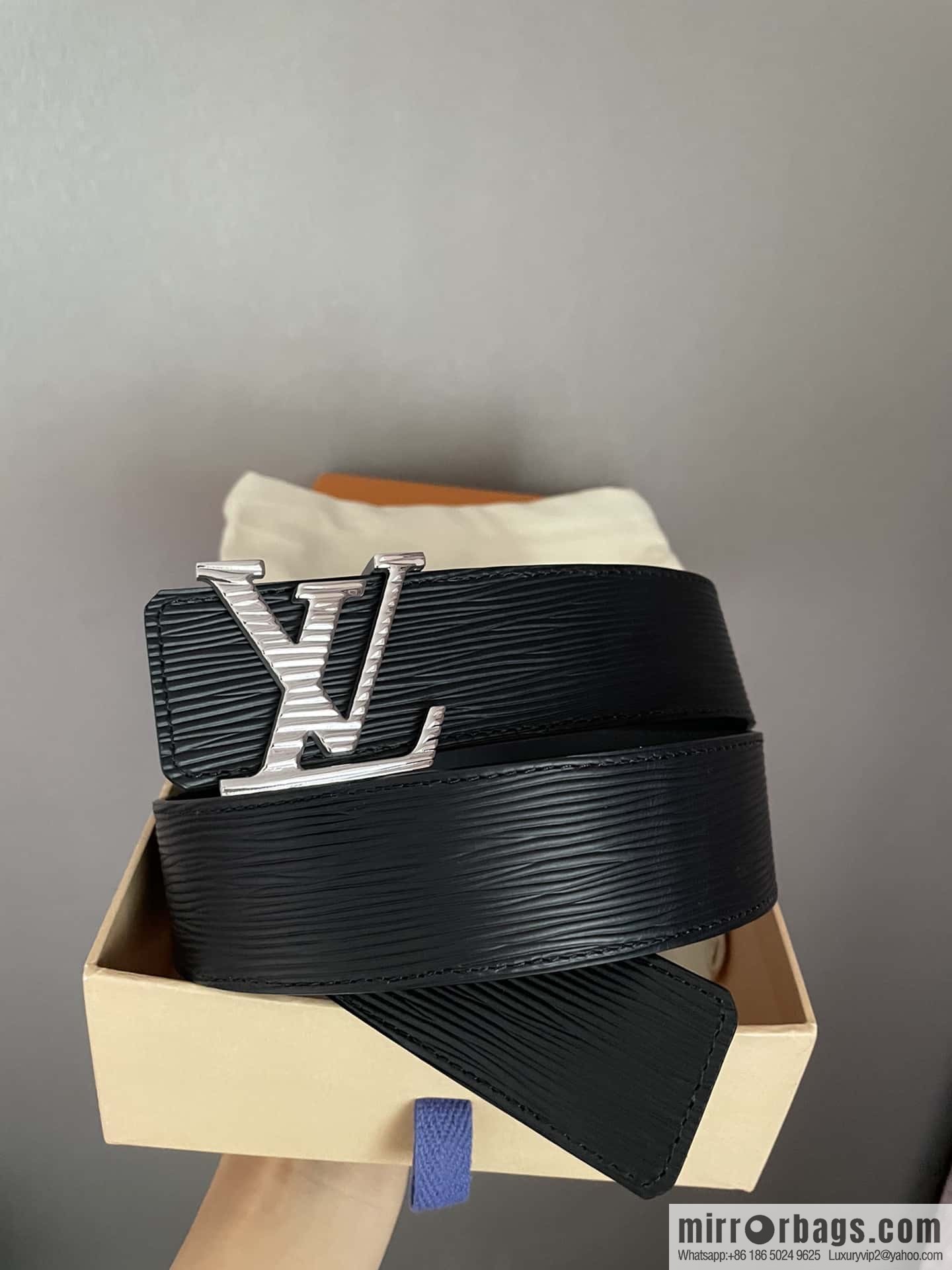 LV Initiales. 40mm Black Water Ripple Belt M9229