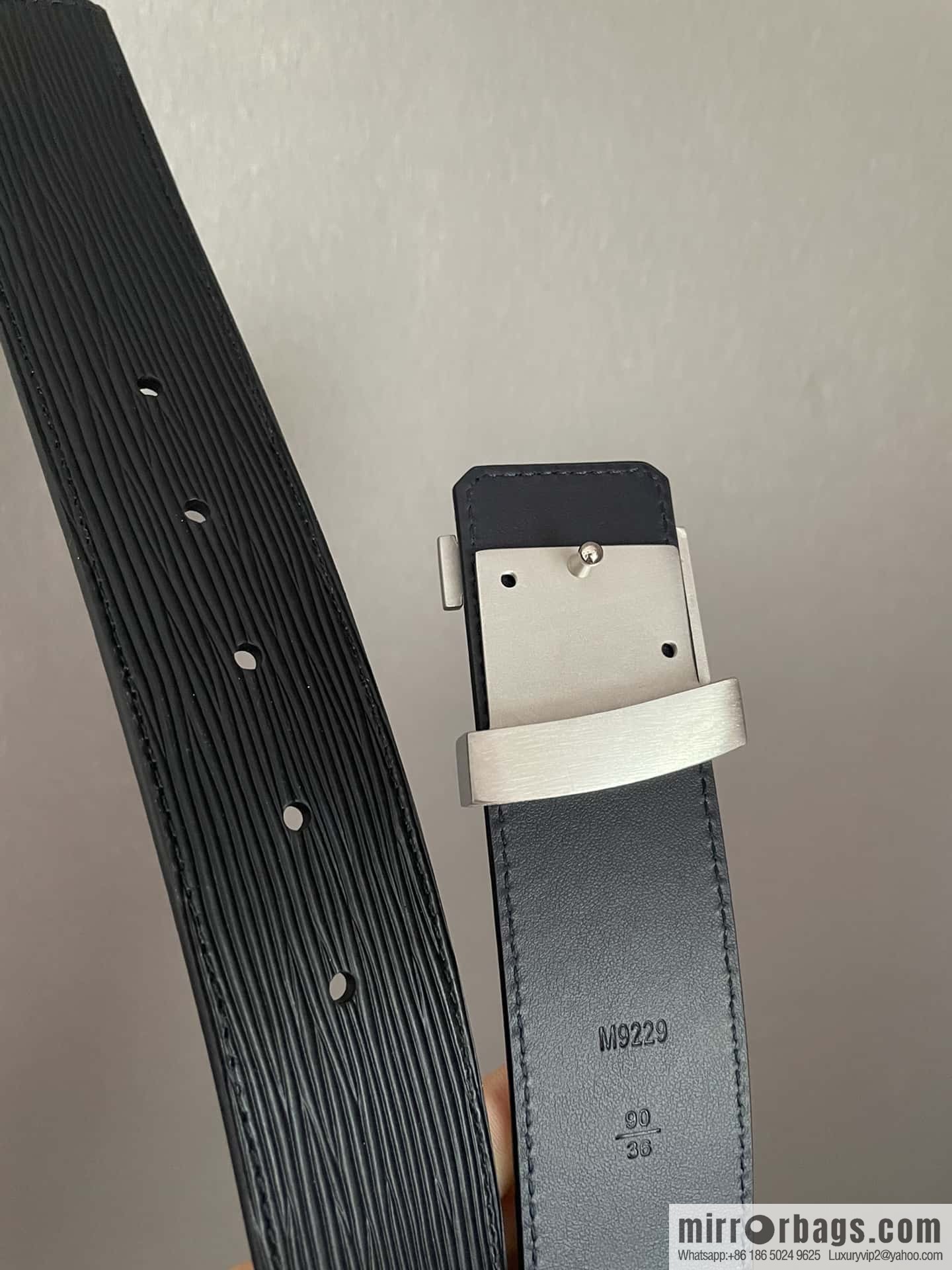 LV Initiales. 40mm Black Water Ripple Belt M9229