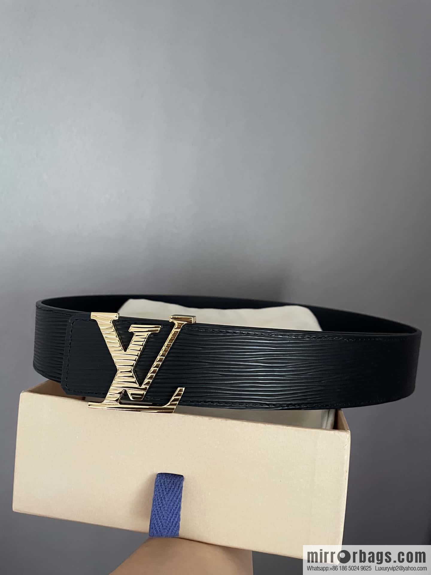 LV Initiales. 40mm Black Water Ripple Belt M9229