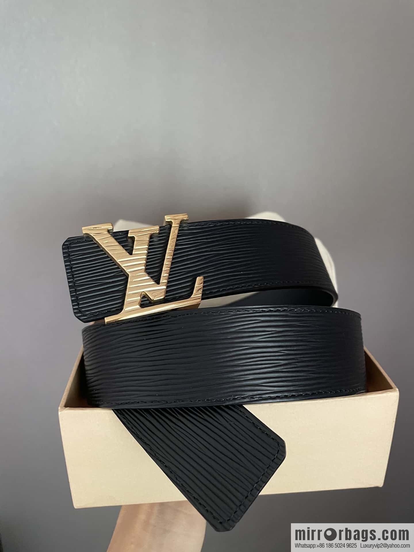 LV Initiales. 40mm Black Water Ripple Belt M9229