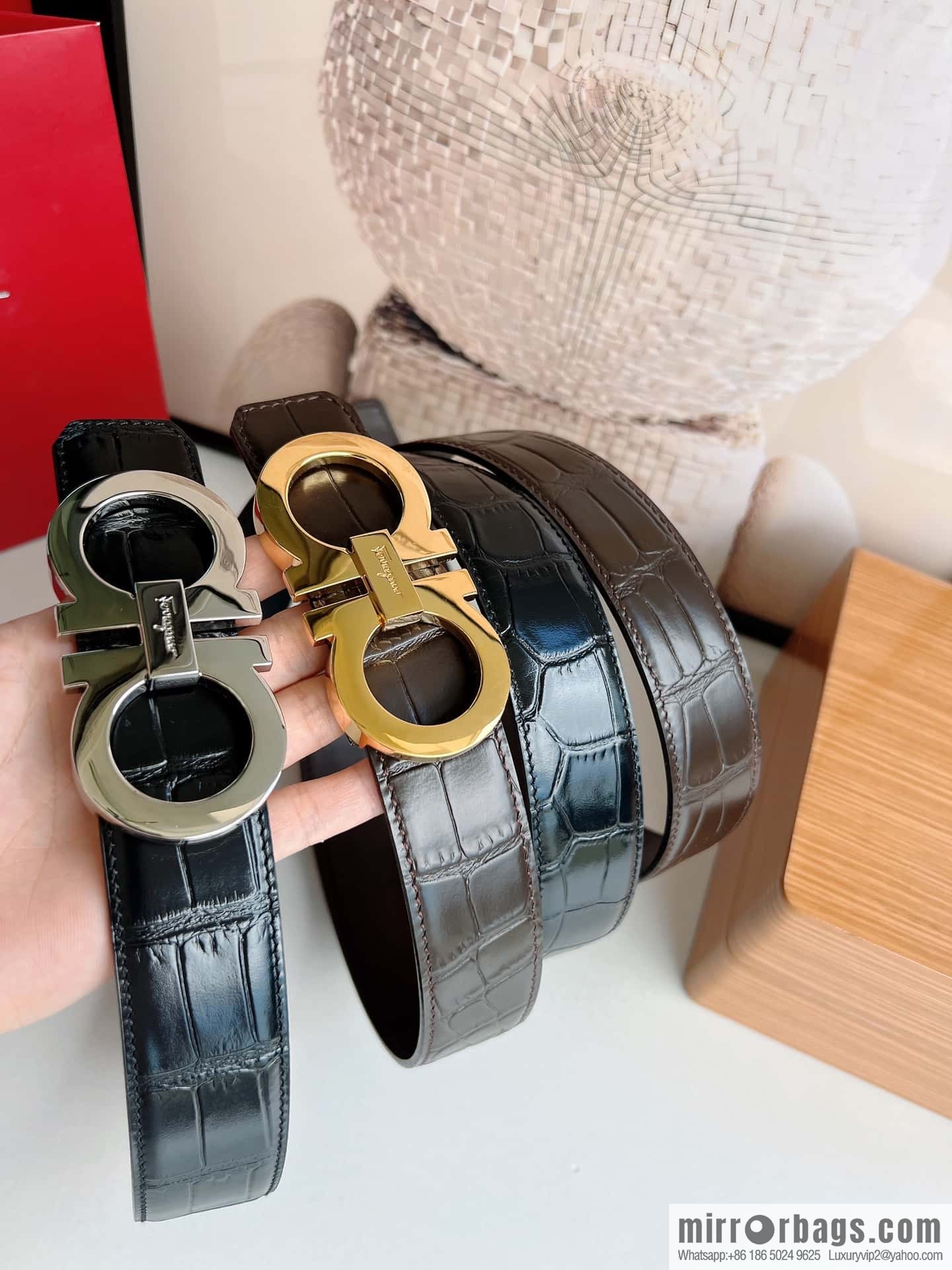 Ferragamo 3.5cm imported cowhide pressed pattern, crocodile pattern belt