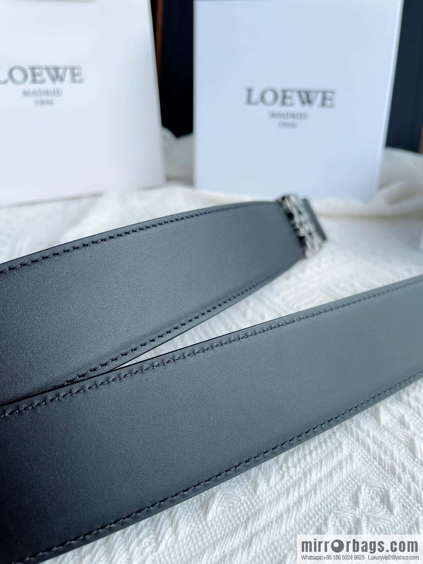 LOEWE, men's Spanish style, logo metal buckle 4.0CM belt