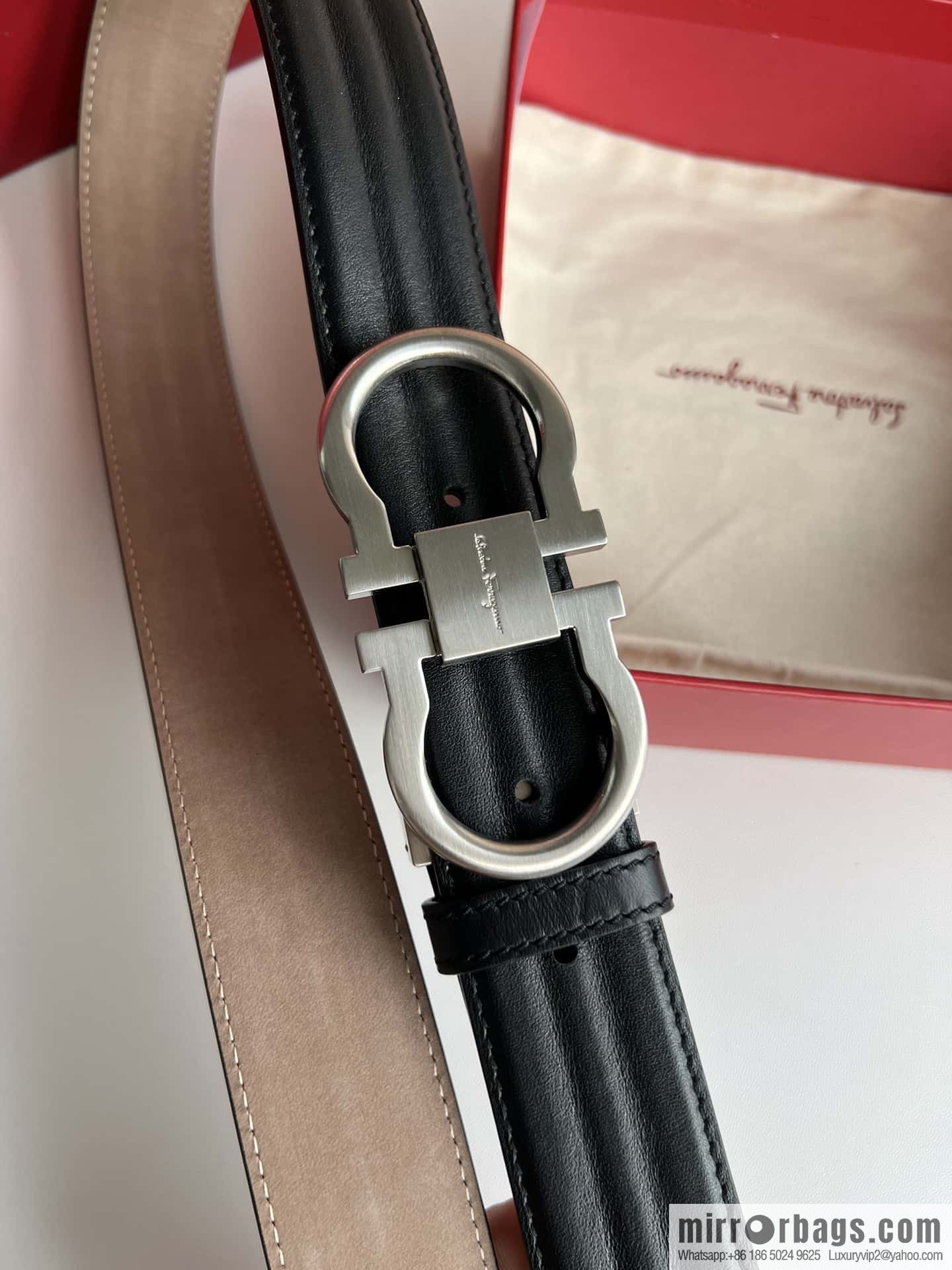 Ferragamo 8-character metal buckle, cowhide wavy texture belt 3.5CM