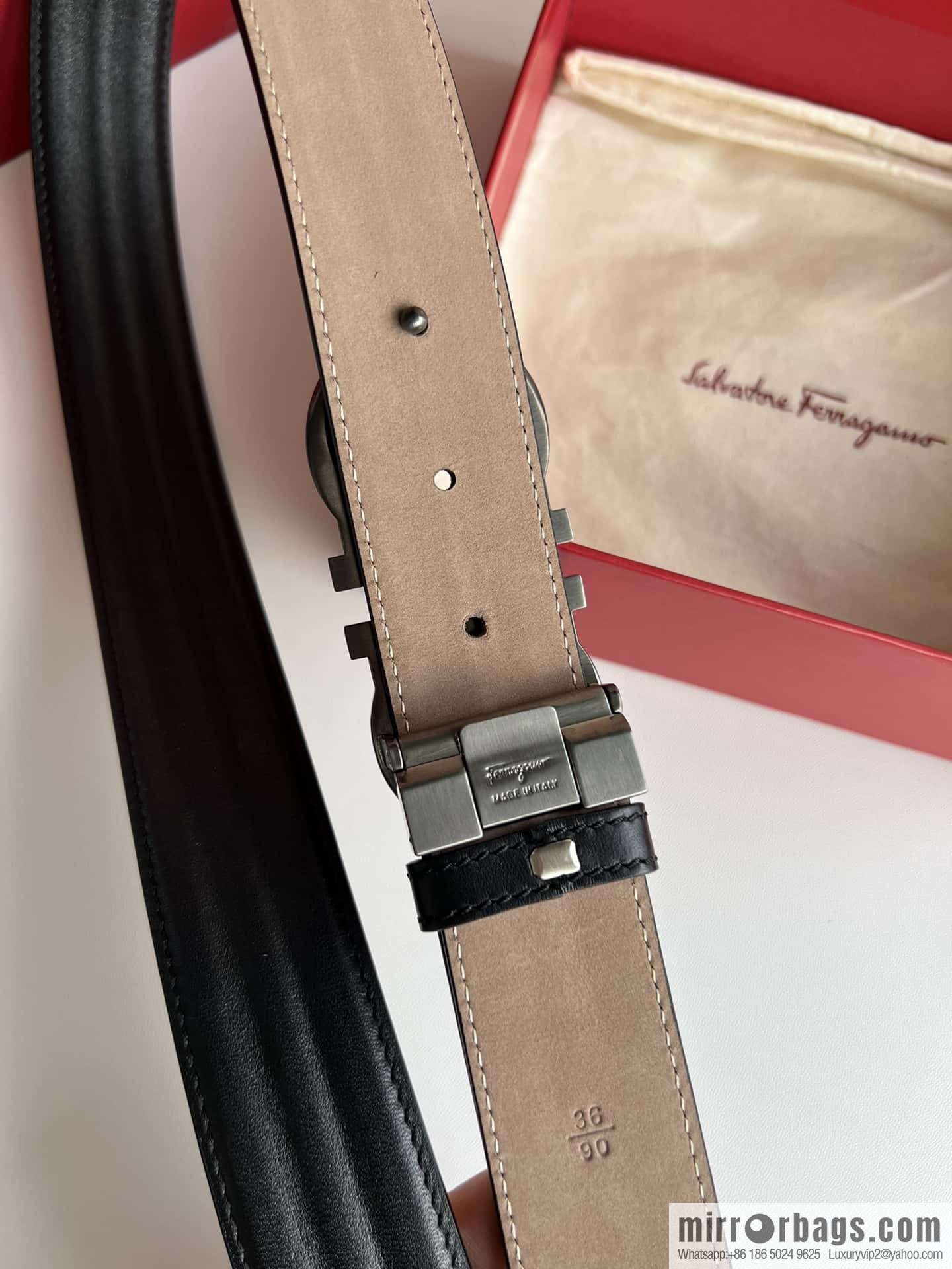 Ferragamo 8-character metal buckle, cowhide wavy texture belt 3.5CM