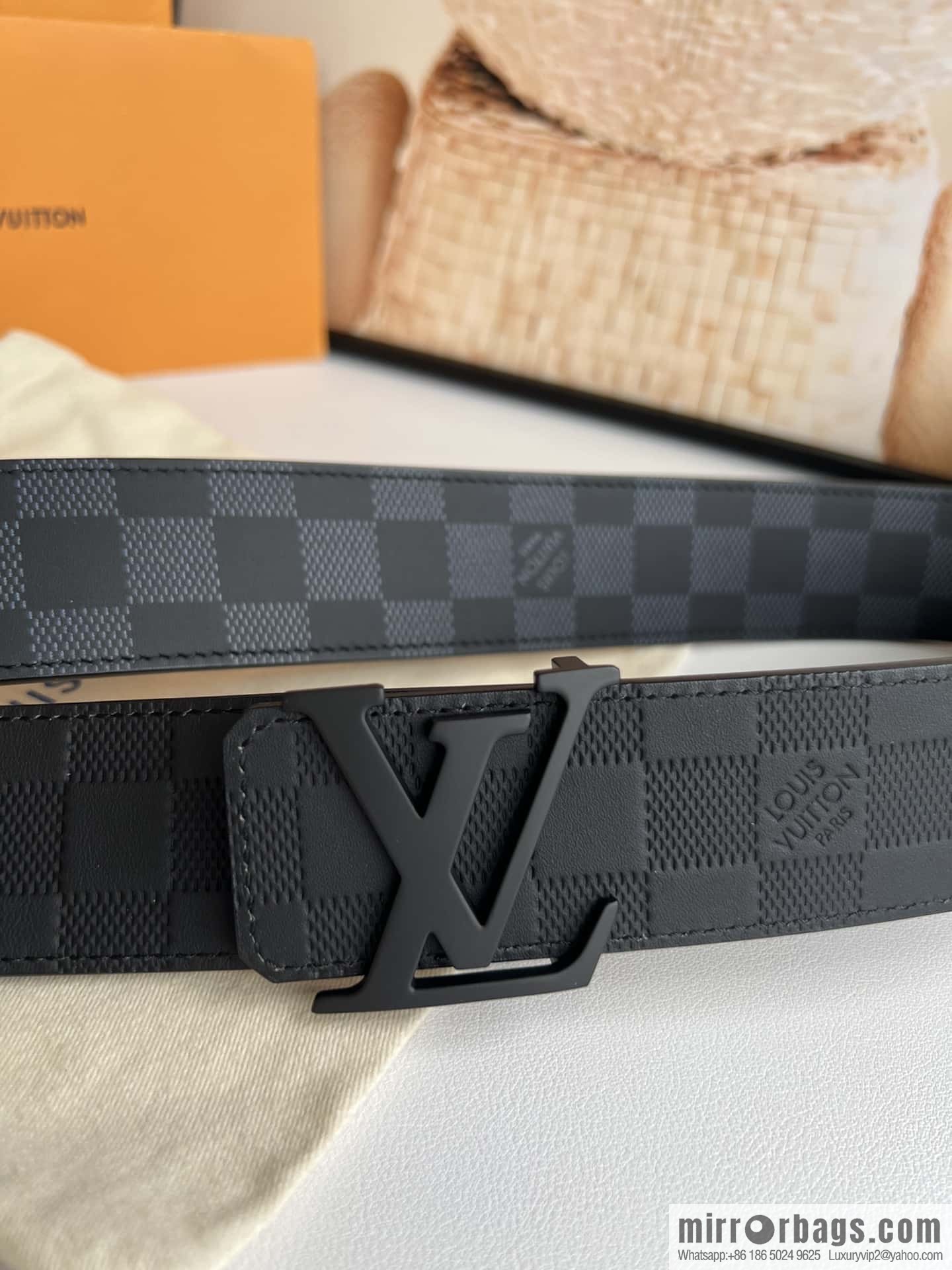 LV INITALES 40mm double-sided belt