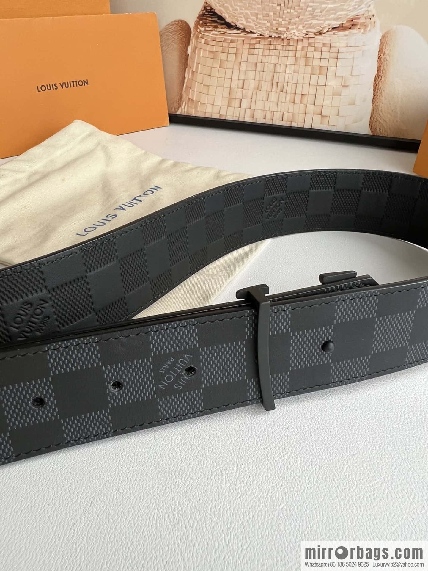 LV INITALES 40mm double-sided belt
