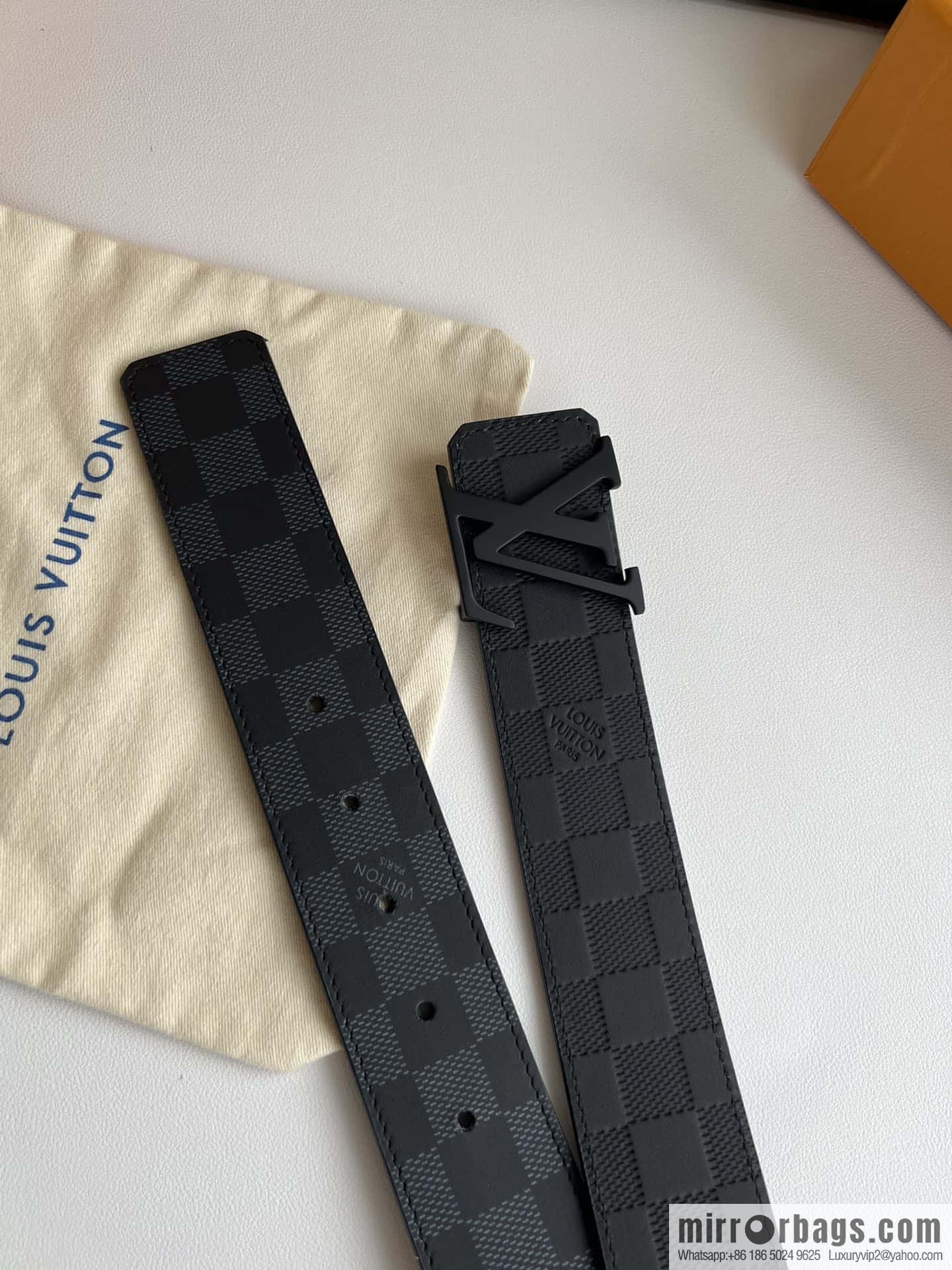 LV INITALES 40mm double-sided belt