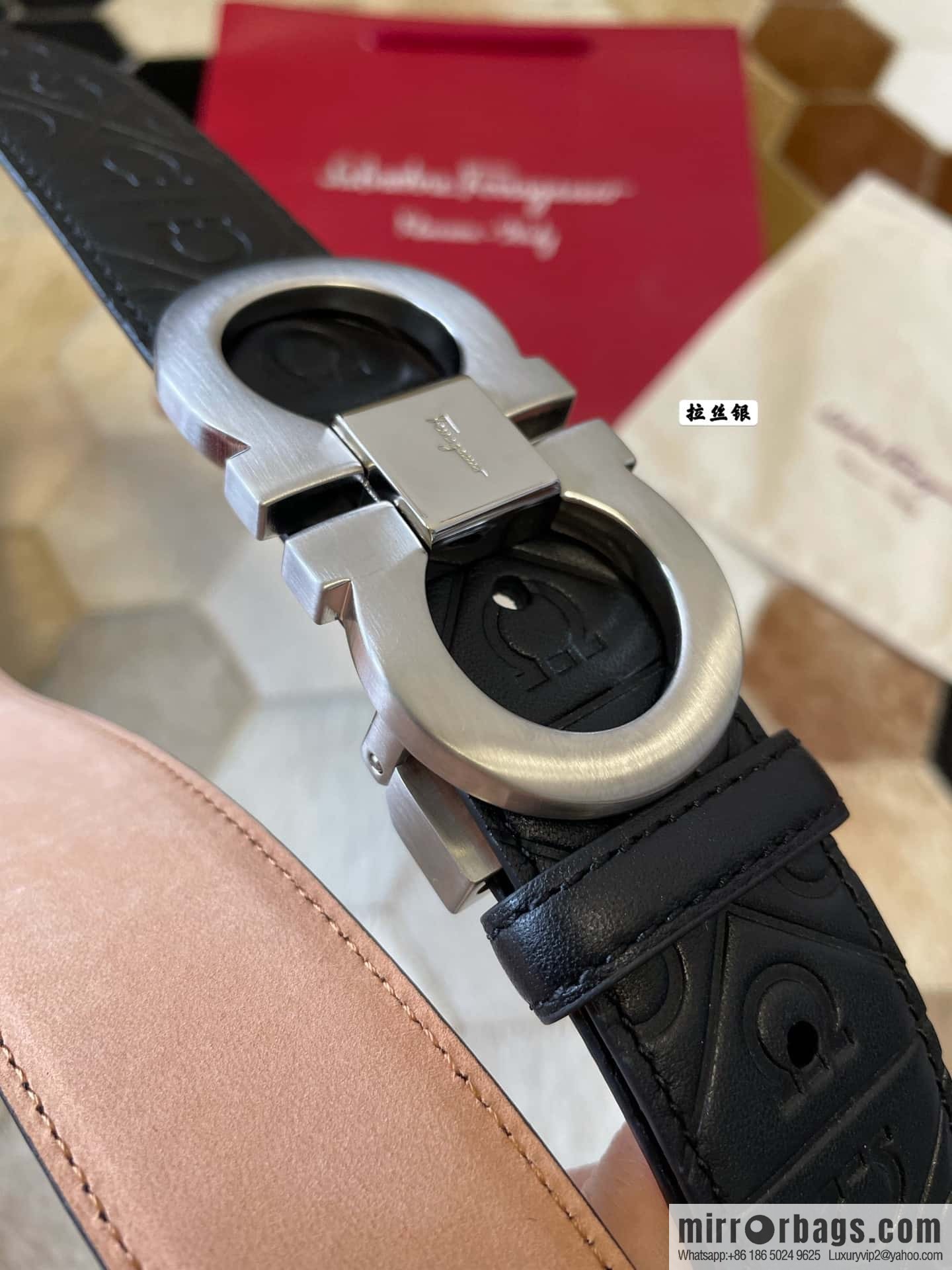 Ferragamo Men's 3.5cm Delicate Double Circle Horseshoe Metal Buckle, Cowhide Belt