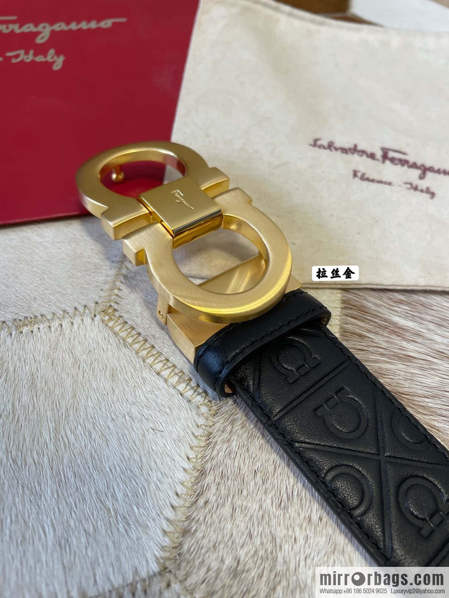Ferragamo Men's 3.5cm Delicate Double Circle Horseshoe Metal Buckle, Cowhide Belt