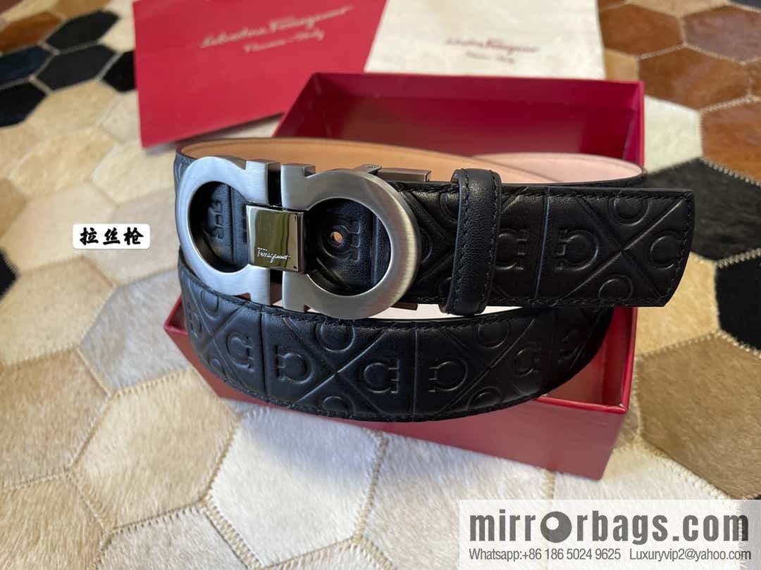 Ferragamo Men's 3.5cm Delicate Double Circle Horseshoe Metal Buckle, Cowhide Belt