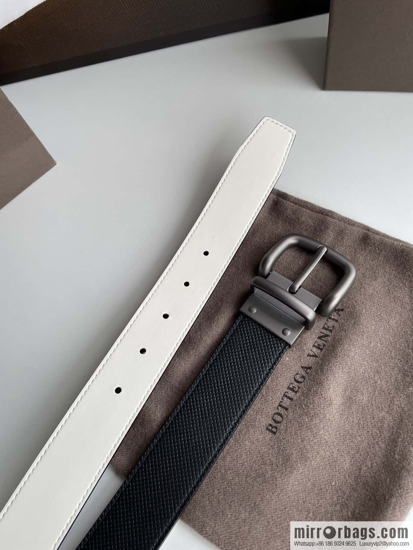 Bottega Veneta, classic weave, cowhide belt 3.5cm