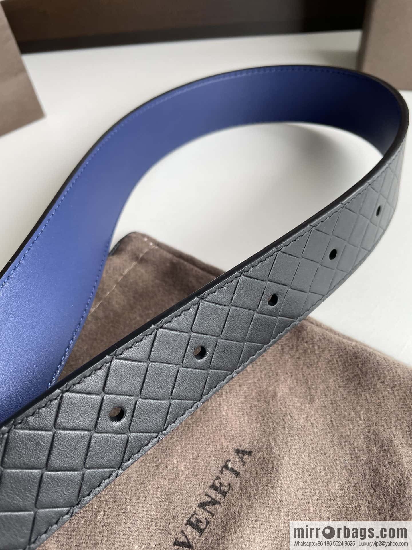 Bottega Veneta, classic weave, cowhide belt 3.5cm