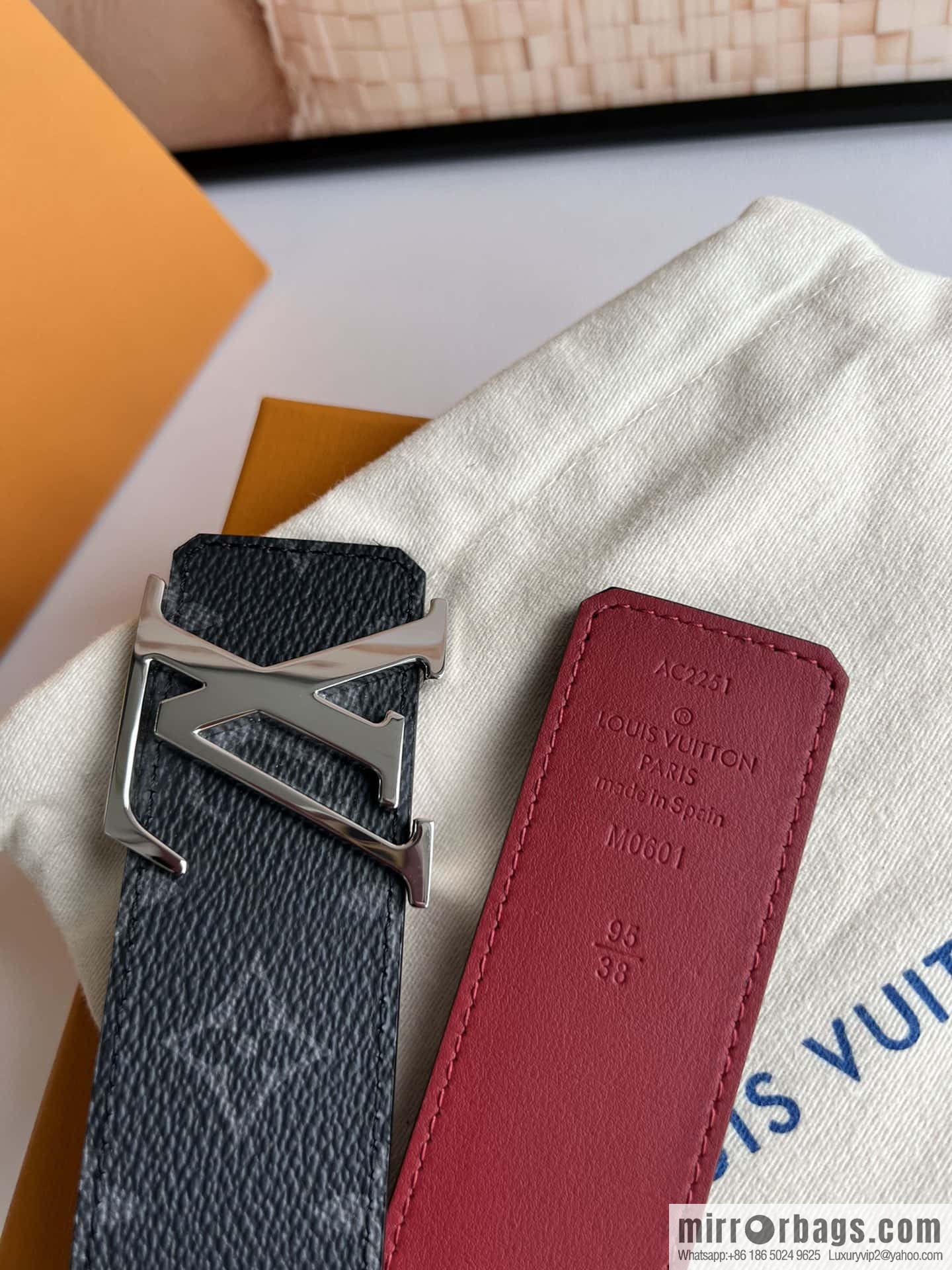LV Letter Buckle Initials Double Sided Belt 4.0cm