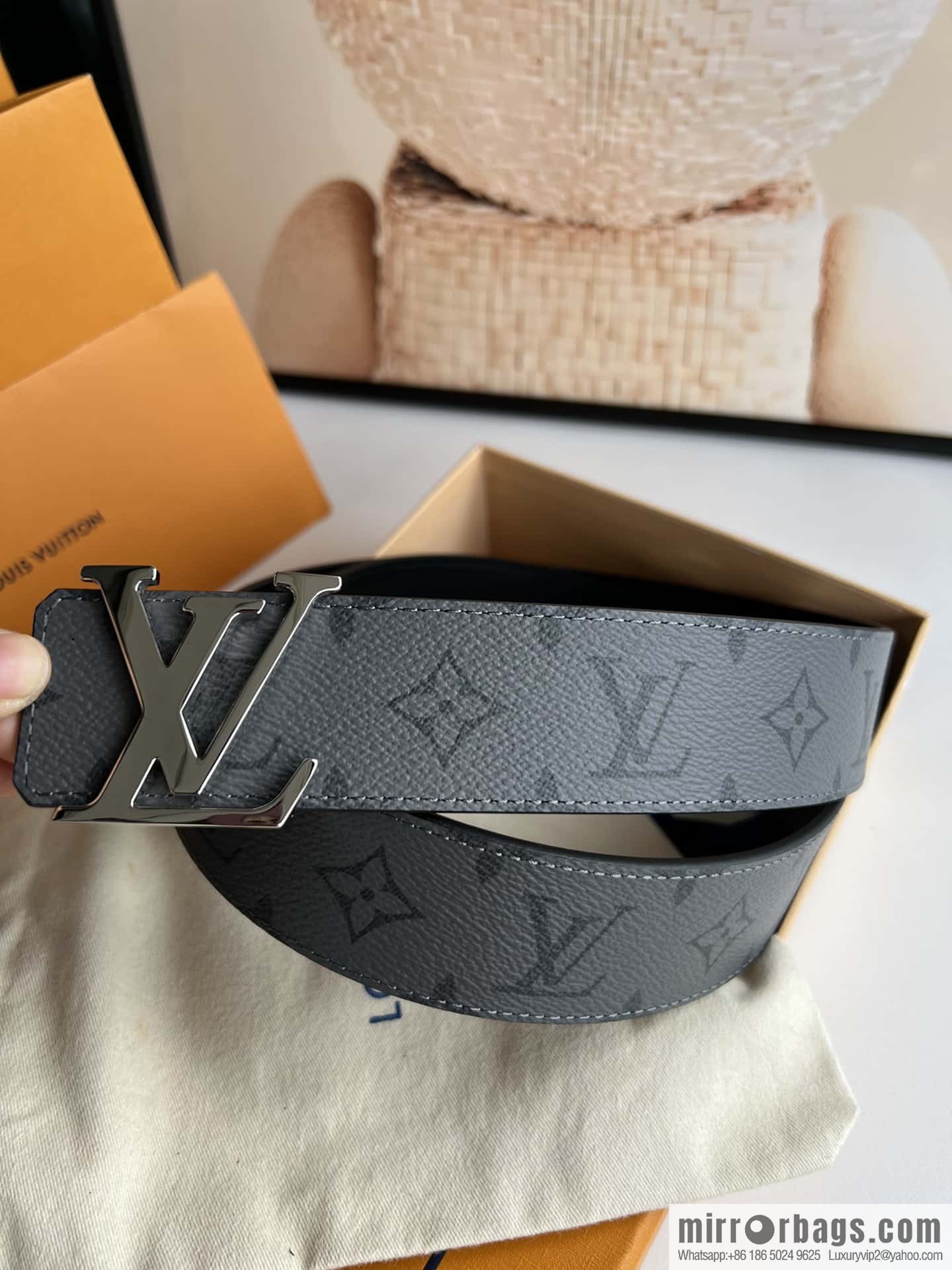 LV Letter Buckle Initials Double Sided Belt 4.0cm
