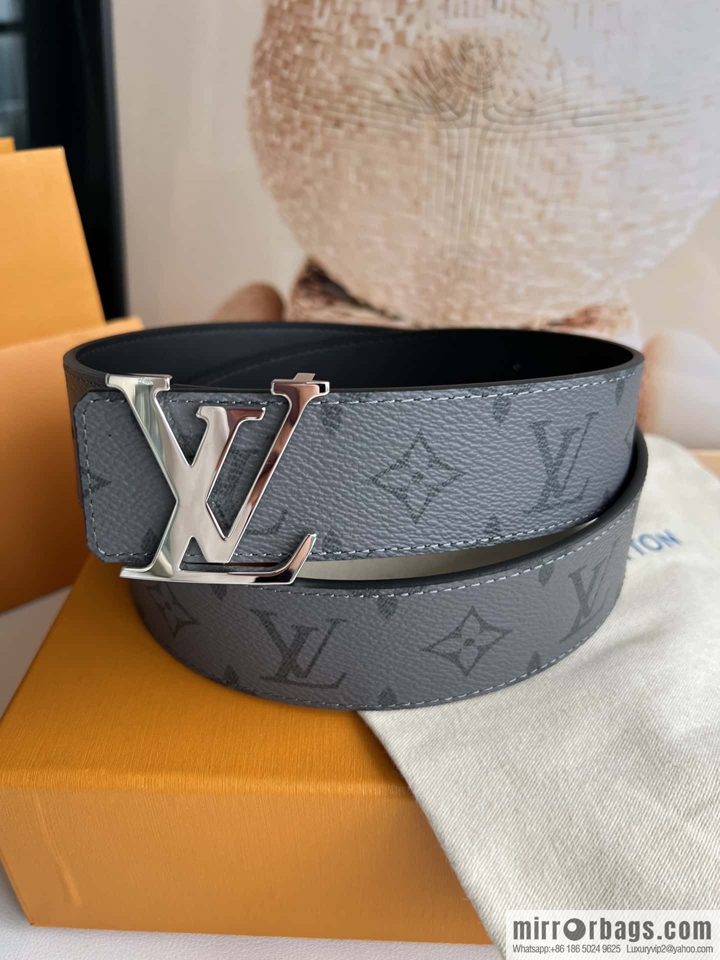 LV Letter Buckle Initials Double Sided Belt 4.0cm