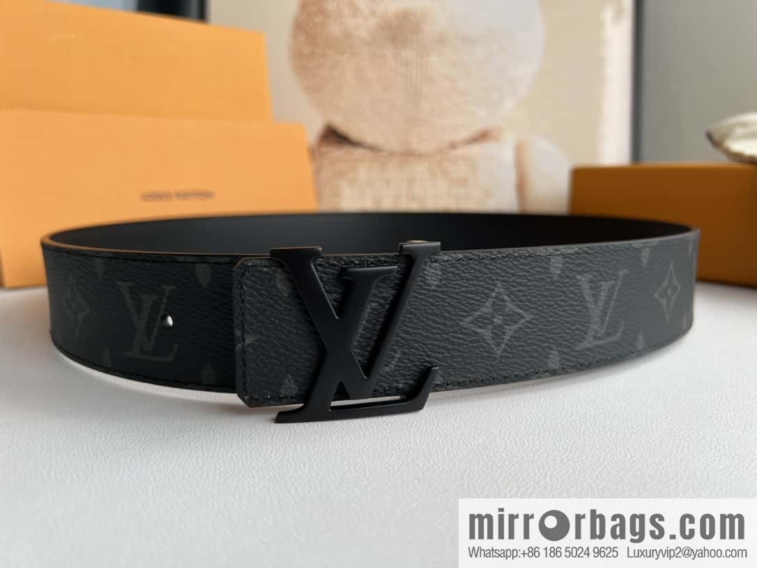 LV Letter Buckle Initials Double Sided Belt 4.0cm