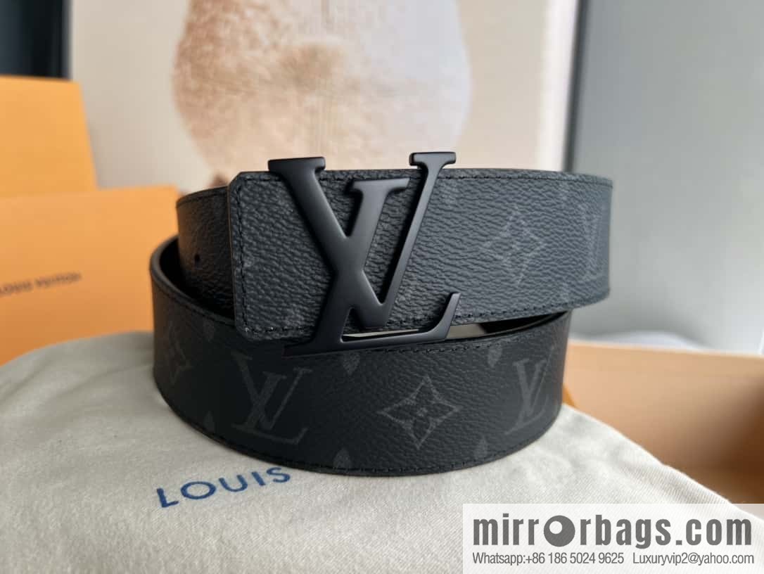 LV Letter Buckle Initials Double Sided Belt 4.0cm