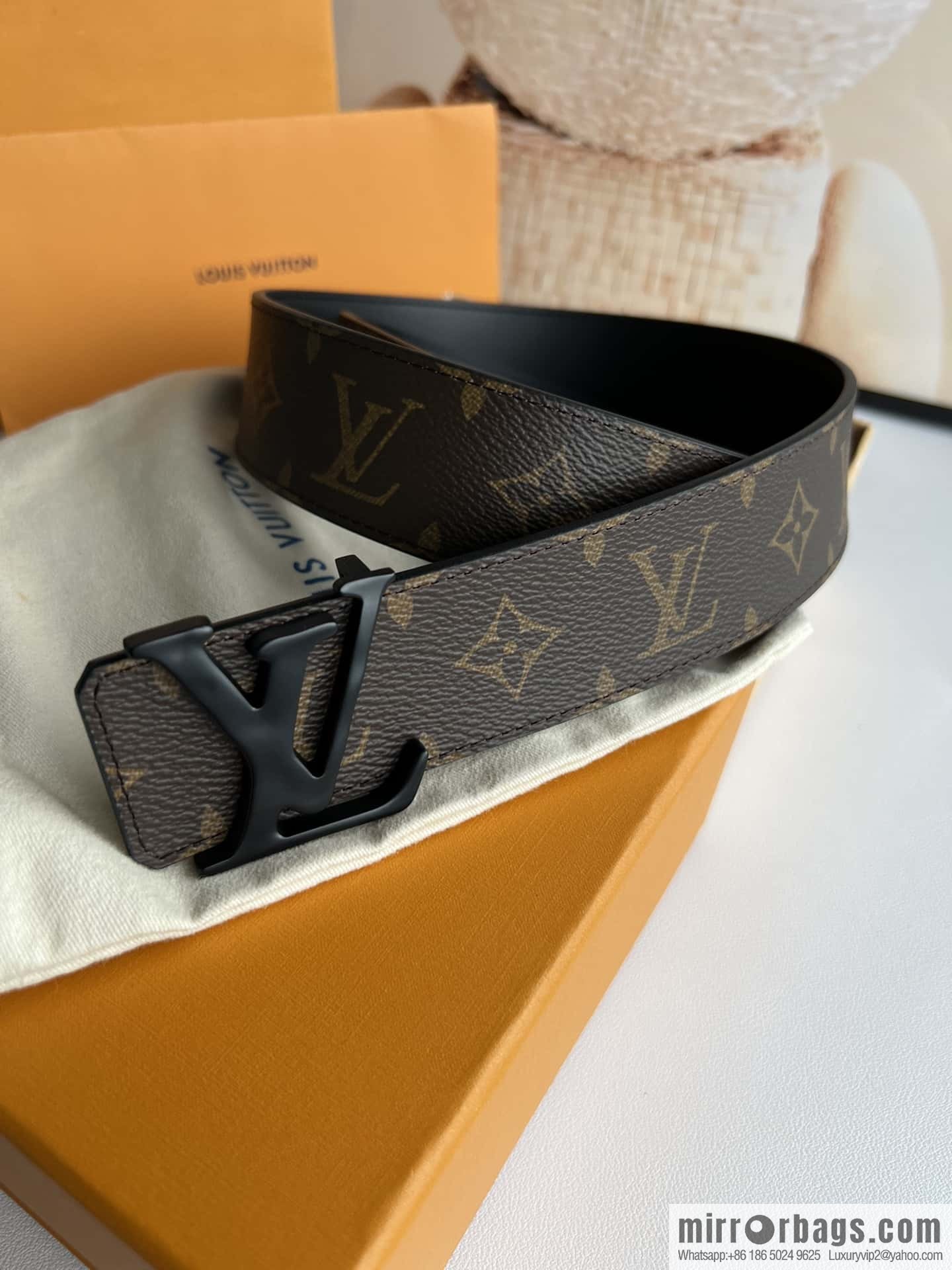 LV Letter Buckle Initials Double Sided Belt 4.0cm