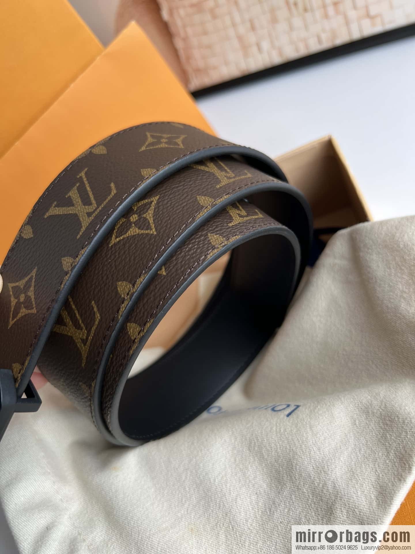 LV Letter Buckle Initials Double Sided Belt 4.0cm