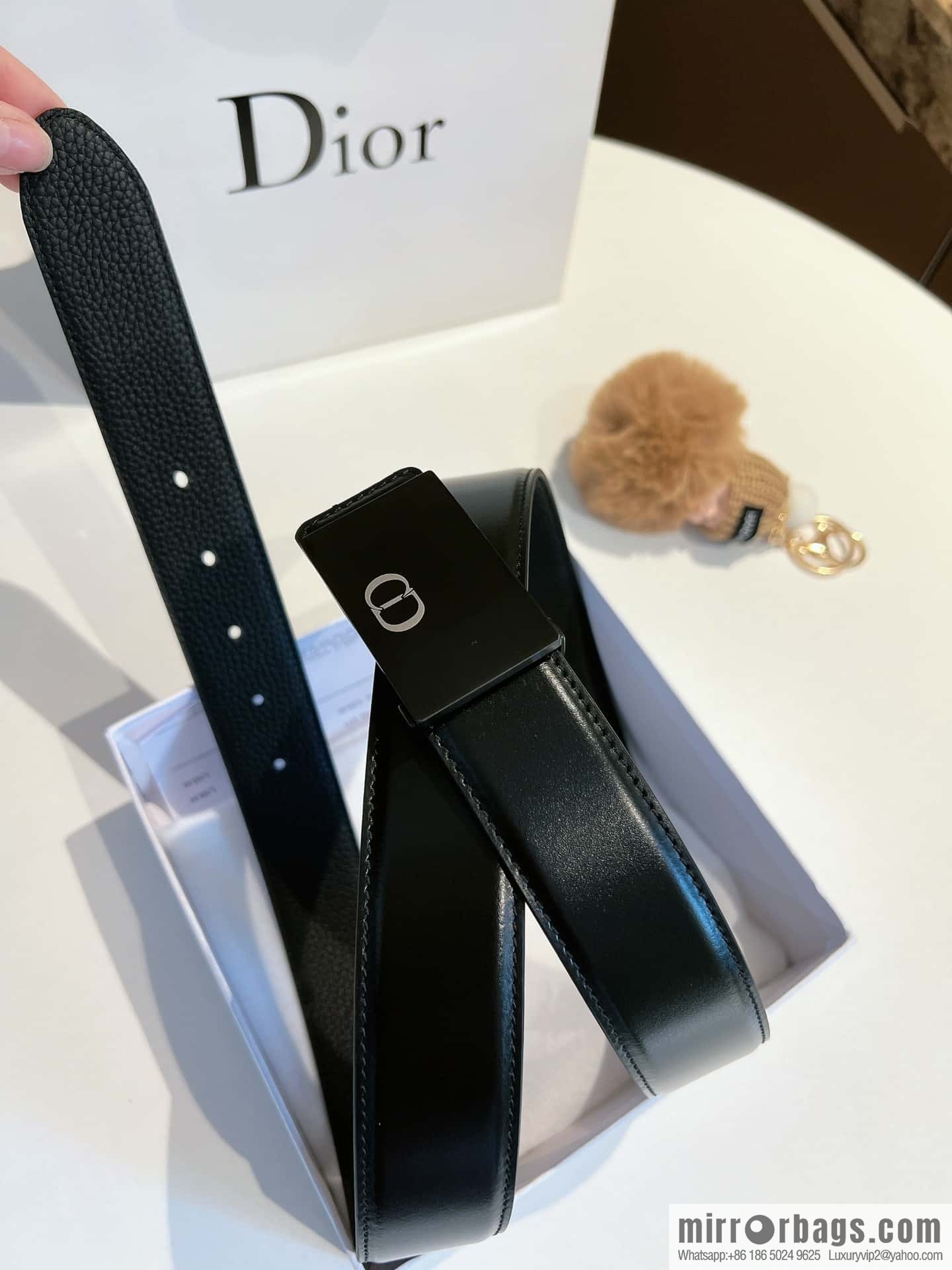 Dior, cowhide leather two-sided brushed craft plate buckle 35mm belt