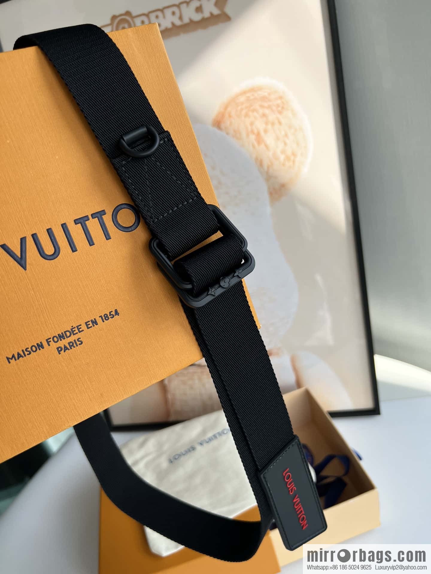 LV Monogran canvas depicting modern textured Spain belt M0544
