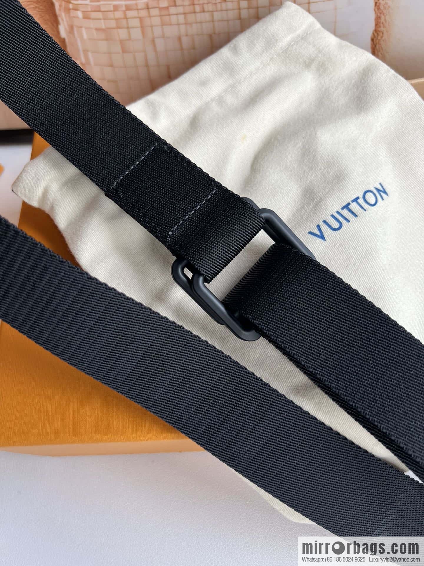 LV Monogran canvas depicting modern textured Spain belt M0544
