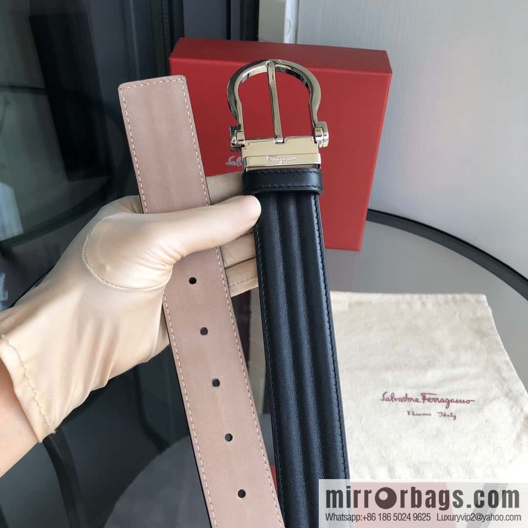 Ferragamo Ferragamo, exquisite needle button head, imported double-sided first-layer cowhide wavy texture belt 3.5cm