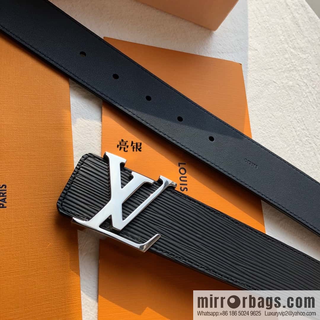 LV Initiales. 40mm Black Water Ripple Belt M9229