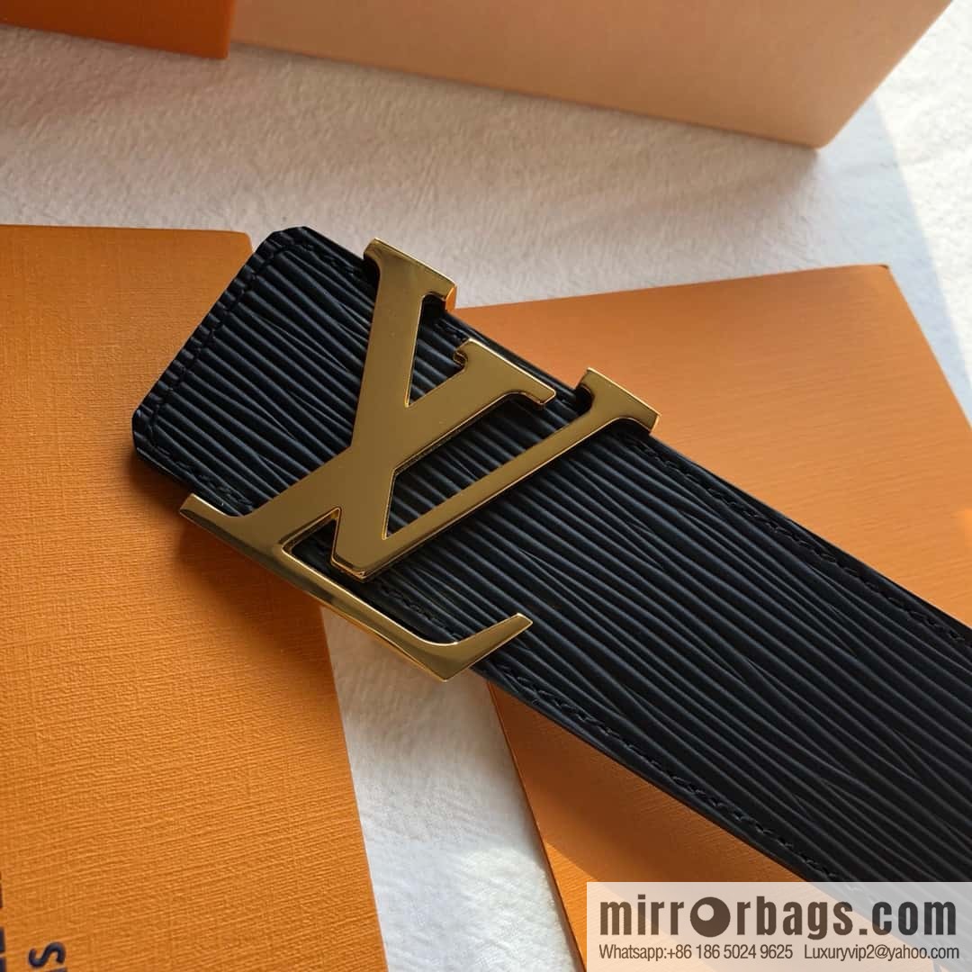 LV Initiales. 40mm Black Water Ripple Belt M9229